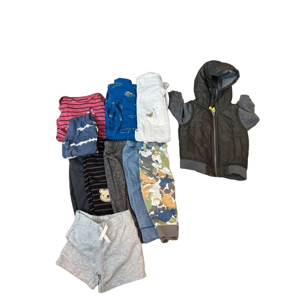 Baby boy 0-3 month clothing variety. 11 piece lot.